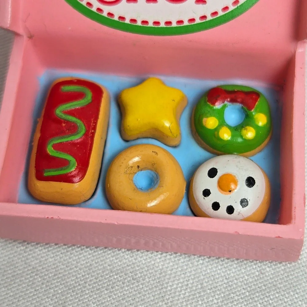 Lot of 2 Hallmark Keepsake Miniature Ornaments Teeny Tiny Sweets Shop‎ 2015 1
